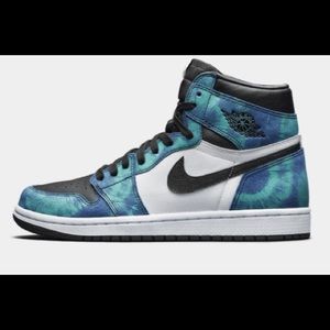 Meet your Posher, Julian